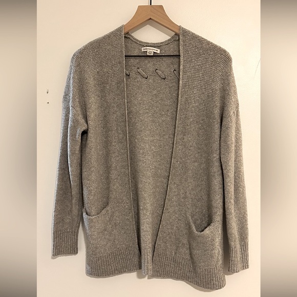 AMERICAN EAGLE | Gray Stitch Cardigan - Picture 3 of 4
